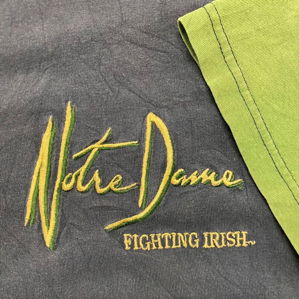 Vintage 90s Notre Dame Fighting Irish T-Shirt Split Cut & Sew Faded Boxy L - Picture 3 of 5